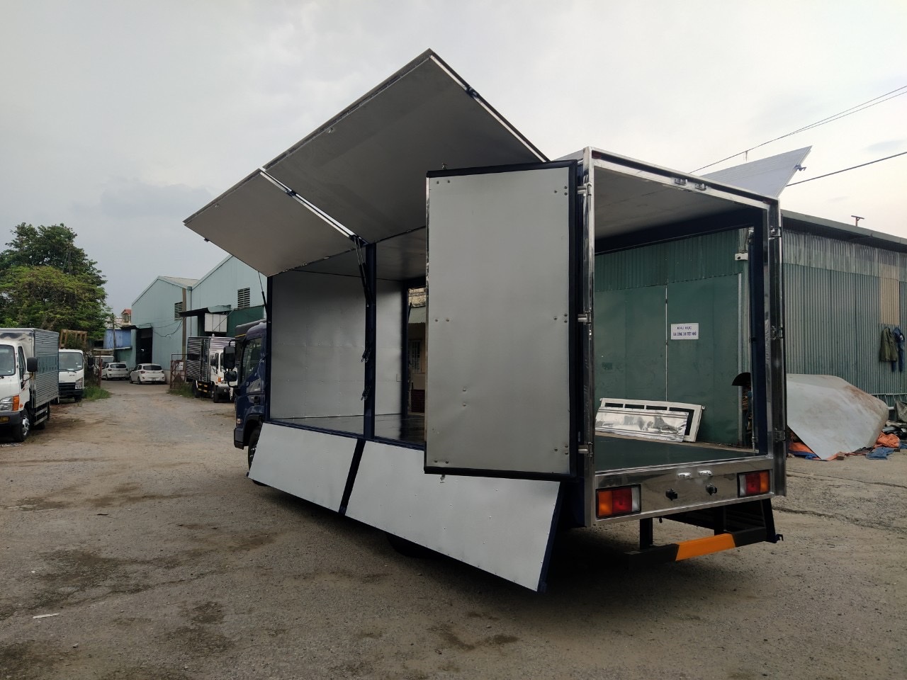 Hyundai 7 tấn chở palet