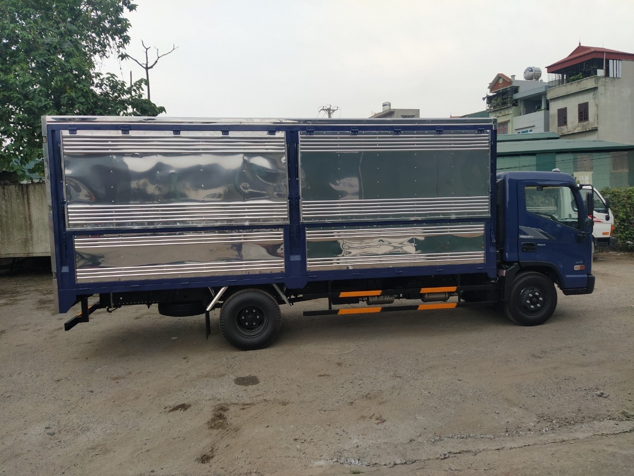 Hyundai 7 tấn chở palet