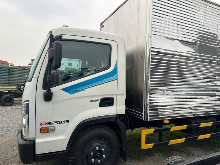 Xe Tải 5 Tấn Hyundai EX900XL thùng 6m3 ERO5 2026